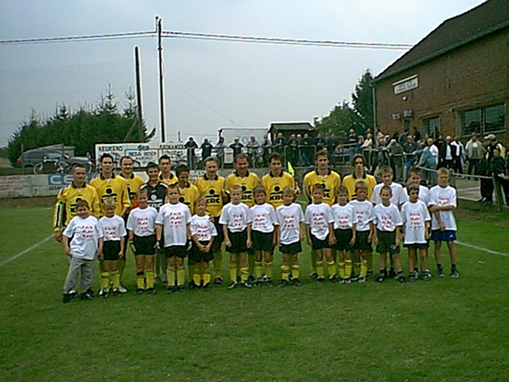 Eerste Ploeg FC Meensel-Kiezegem 2003 in het kader van Fairplay